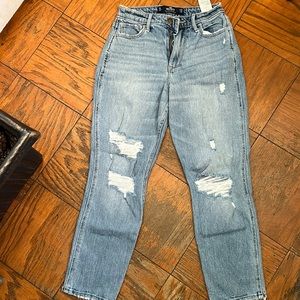 Curvy High-Rise Mom Jeans. W25 L25